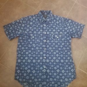 man's shirt lucky brand